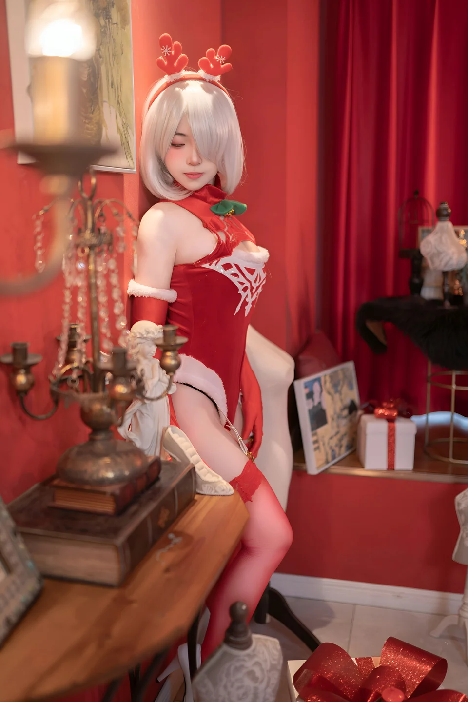 Bangni邦尼 - 圣诞尼尔 红裙御姐 [132P,3V-966MB] tg@simisebaisi 【丝足阁】049.webp